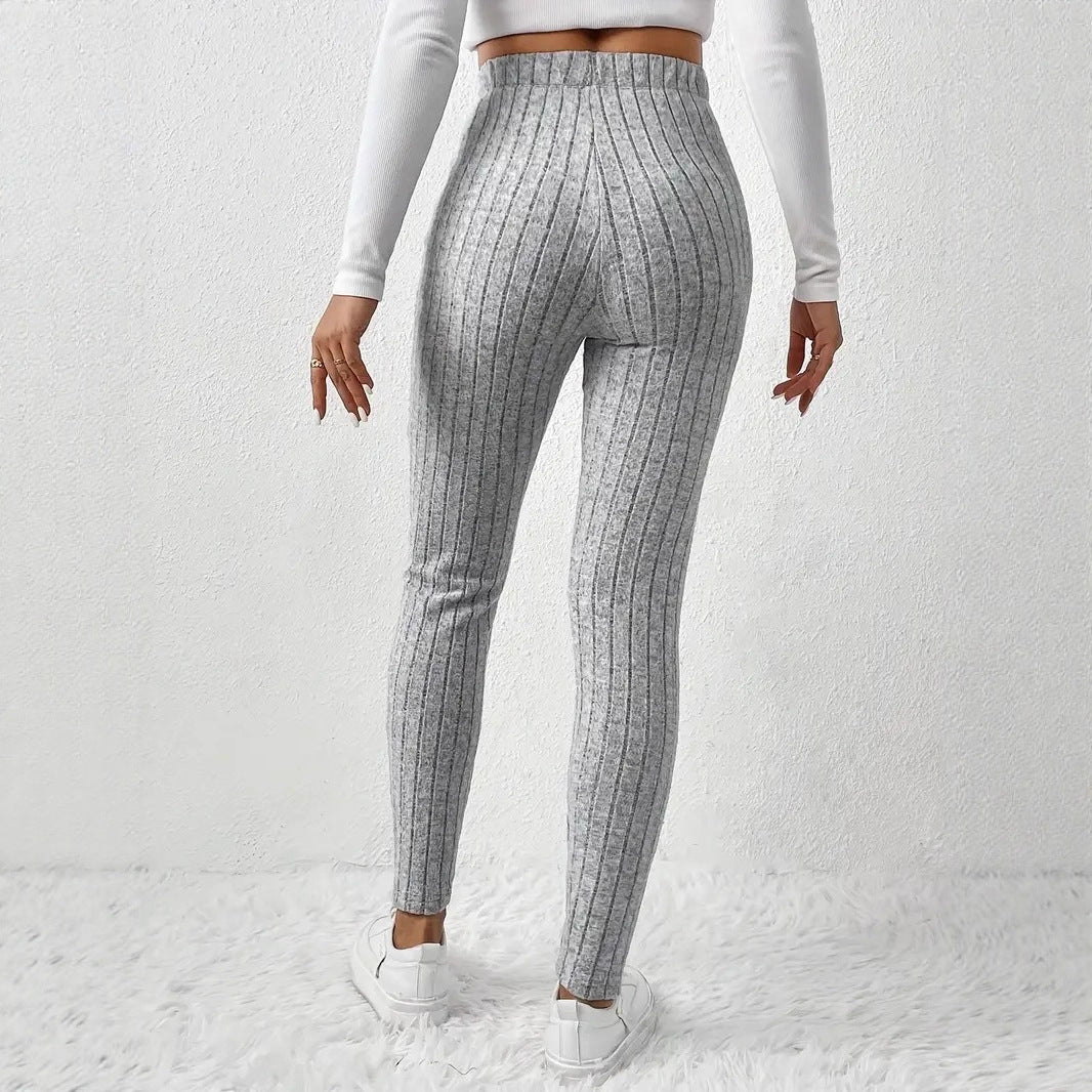 Chic and Style women's lined sweatpants with ribbed structure