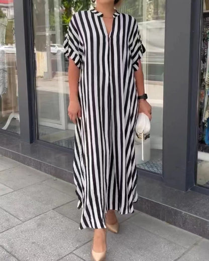 Robe maxi décontractée pour femmes avec motif rayé et col court Chic und Stil