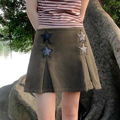 Jupe mini pour femmes avec des détails étoilés structurés et un matériau de haute qualité Chic und Stil