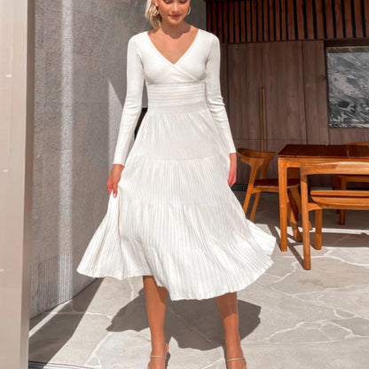 Femmes Élégante robe portefeuille avec des détails plissés Chic und Stil