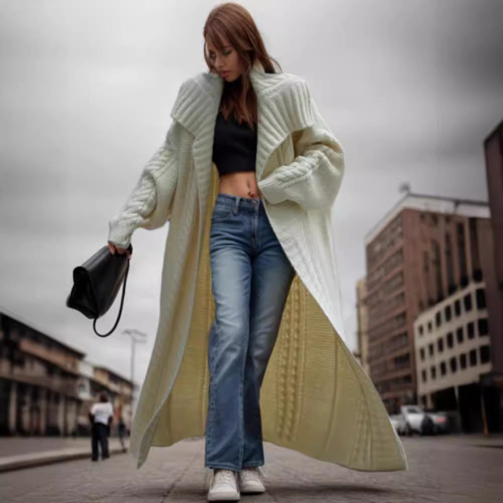 Manteau en tricot épais pour femmes avec des manches amples et un design moderne Chic & Stil