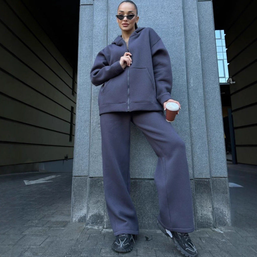 Women's sporty hoodie set with a loose fit and comfortable jogger pants Chic und Stil