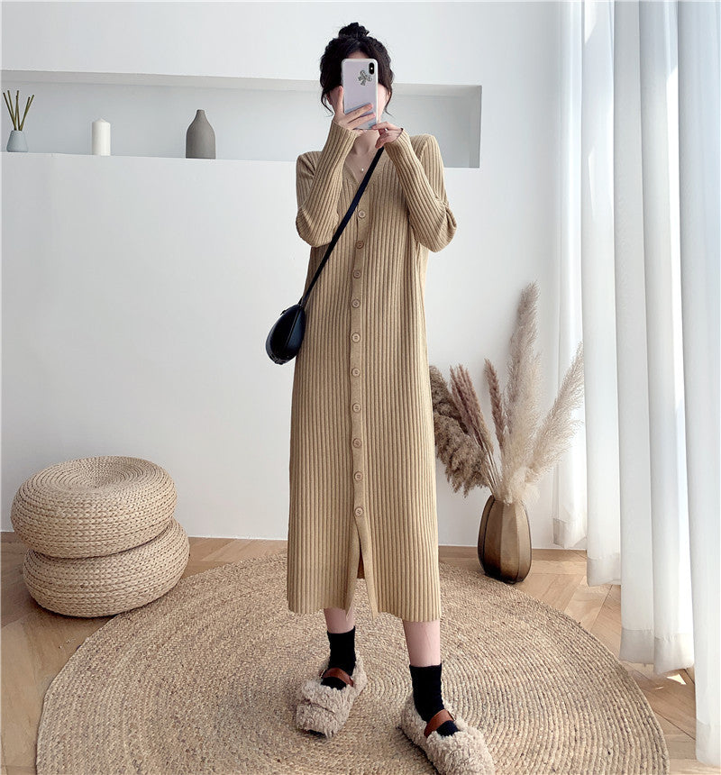 Robe en tricot pour femmes avec décolleté V profond et ceinture cintrée Chic und Stil