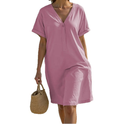 Dames Robe d'été légère avec des manches retroussées et une patte de boutonnage pratique Chic und Stil