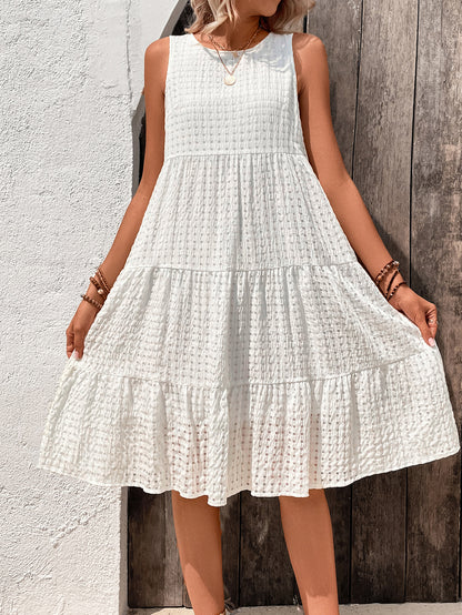 Robe d'été décontractée pour femmes avec légèrement volants et décolleté en V Chic und Stil