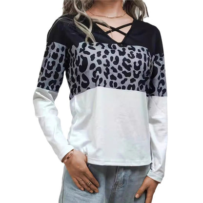 Chemise décontractée à manches longues pour femmes avec un imprimé léopard tendance et un col en V raffiné Chic und Stil