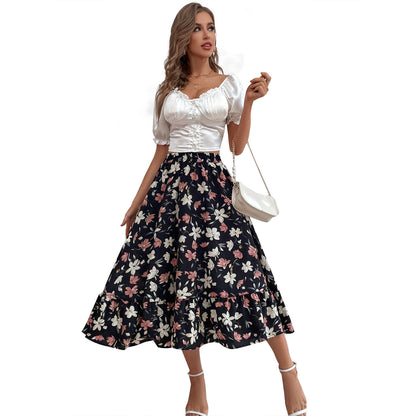 Jupe maxi femme avec design floral et ourlet volumineux Chic und Stil
