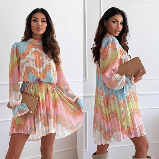 Robe mini plissée pour femmes avec imprimé coloré Chic und Stil
