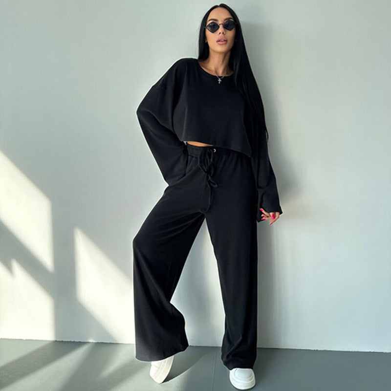 Casual women top cropped top and loose leisure pants Chic and Style