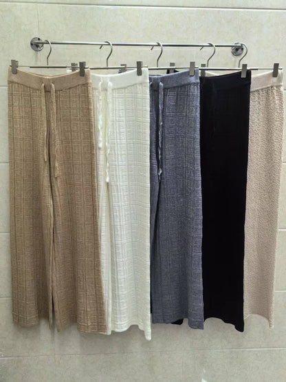 Loose linen pants for women with elastic waistband and striped design Chic und Stil