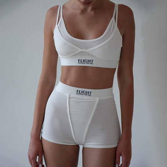 Ensemble de sport brassière et shorts taille haute Chic und Stil