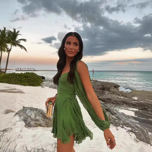 Robe portefeuille femme avec des détails en volants floraux et un sexy décolleté en V Chic und Stil