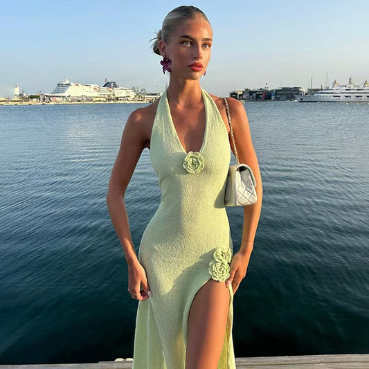 Robe maxi pour dames avec appliqués floraux et décolleté en V profond Chic und Stil