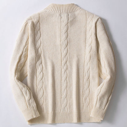 Pull-over en tricot pour hommes avec un motif de tressage moderne et un col montant pratique Chic und Stil