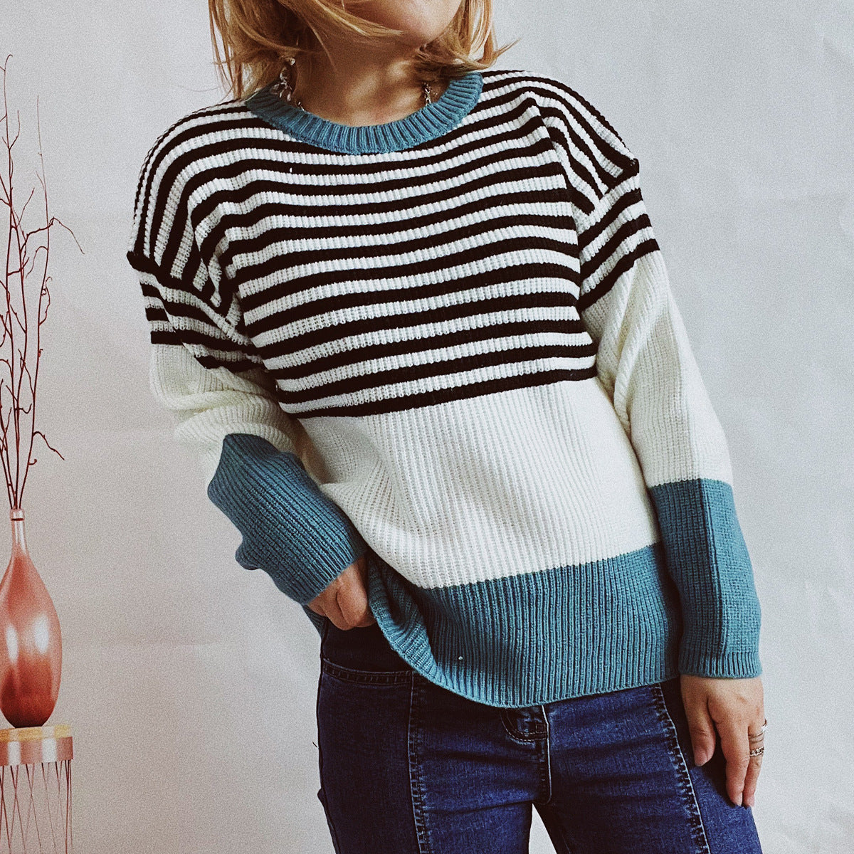 Pull en maille rayé tendance pour femmes avec des accents modernes et une coupe confortable Chic und Stil