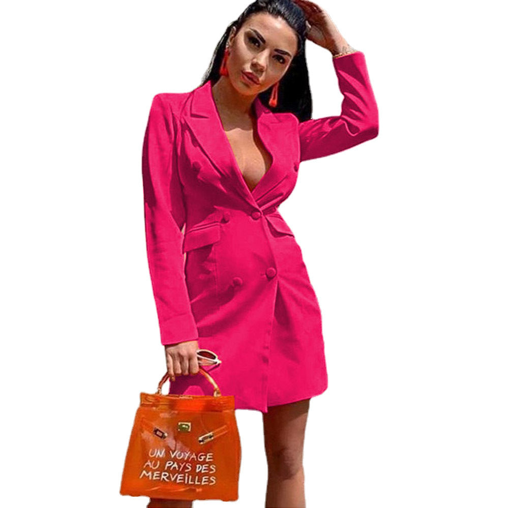 Robe blazer pour femmes avec double rangée de boutons et silhouette élégante Chic und Stil