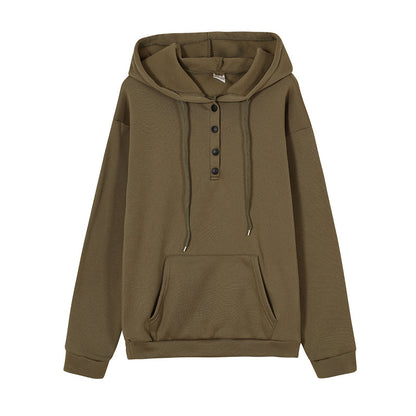 Pull à capuche pour femmes avec détails en bouton et poche kangourou pratique Chic und Stil