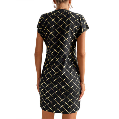 Robe décontractée pour femmes à col en V avec un motif à carreaux tendance et des manches courtes Chic und Stil