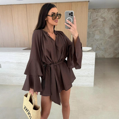 Dames Robe Mini À Manches Cloche Chic und Stil