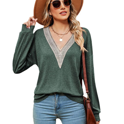 Pull femme à encolure en V avec accents en dentelle et coupe décontractée Chic und Stil