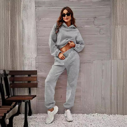 Comfortable women's sweatpants with hood and gathers Chic and Style