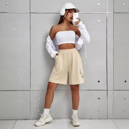 Shorts cargo pour femmes avec taille élastique et poches pratiques Chic und Stil