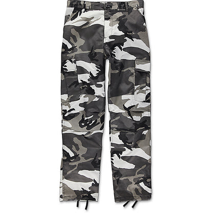 Men's cargo pants with modern camouflage design Chic und Stil