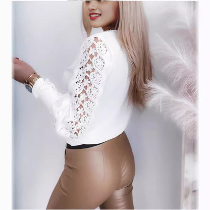 Chemisier élégant pour femme avec des applications en dentelle et décolleté en V Chic und Stil