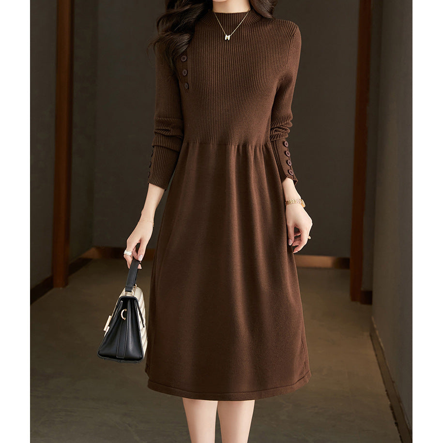 Robe en tricot pour femmes avec des détails de boutons élégants et un col rond Chic und Stil