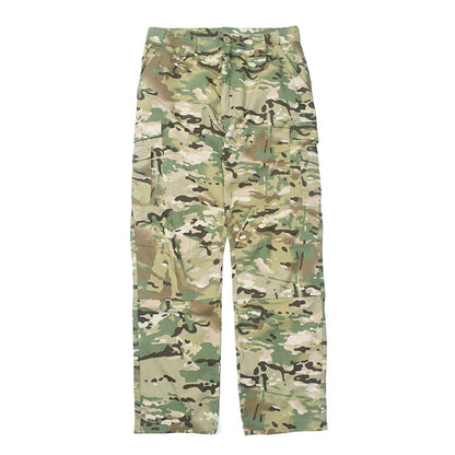 Men's cargo pants with multifunctional pockets and durable material Chic and Style