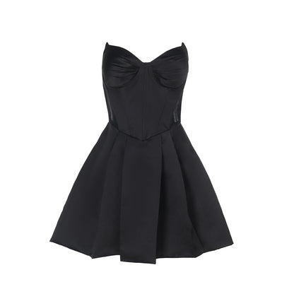 Robe sans bretelles en taffetas ajustée et évasée Chic und Stil