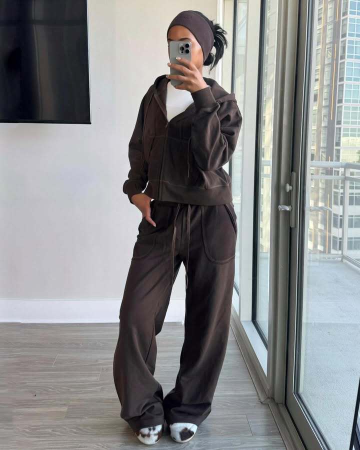 Chic and Style casual hoodie set and leisure pants for women