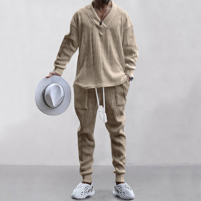 Costume en tricot pour hommes avec décolleté en V et cordon de serrage Chic und Stil