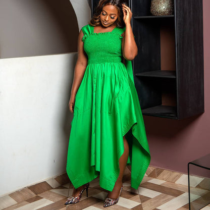 Dames Robe midi élégante avec une coupe flatteuse et des manches ludiques Chic und Stil