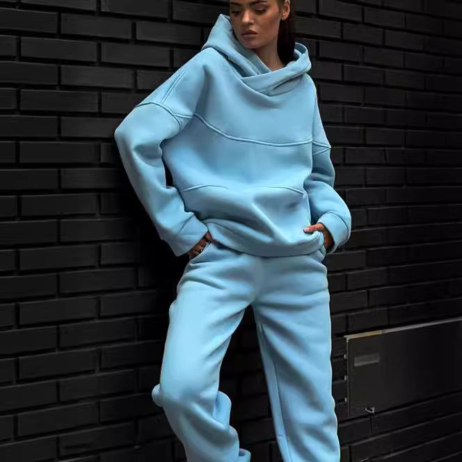 Casual women's sweatpants set with oversized hooded sweatshirt Chic and Style