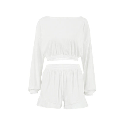 Chic and Style women's short top set and ruffled shorts