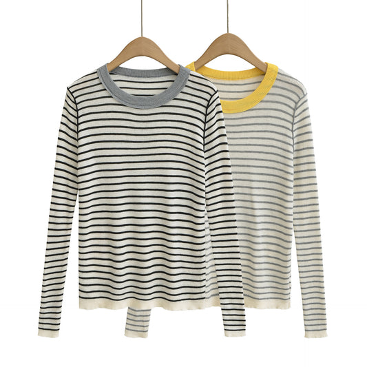 Pull-over à manches longues rayé pour femmes avec col rond Chic und Stil