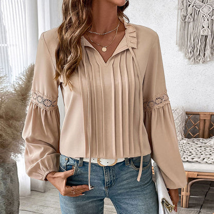 Chemise femme avec des plis fins et de la dentelle Chic und Stil