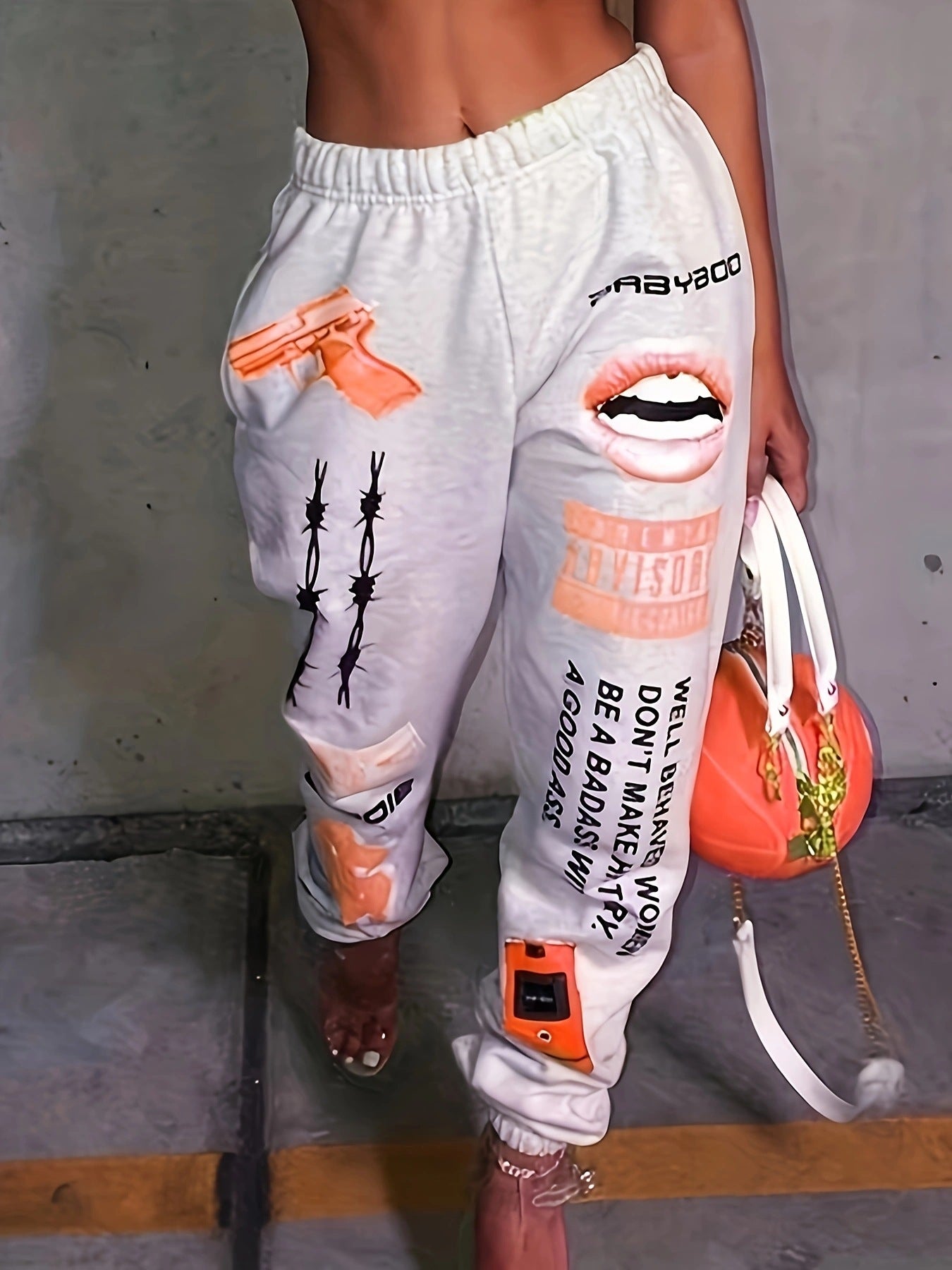 Casual sports pants for women with striking prints and a chic and stylish graphic design
