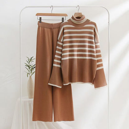 Pull en tricot rayé pour femmes avec une coupe ample et un col haut Chic und Stil
