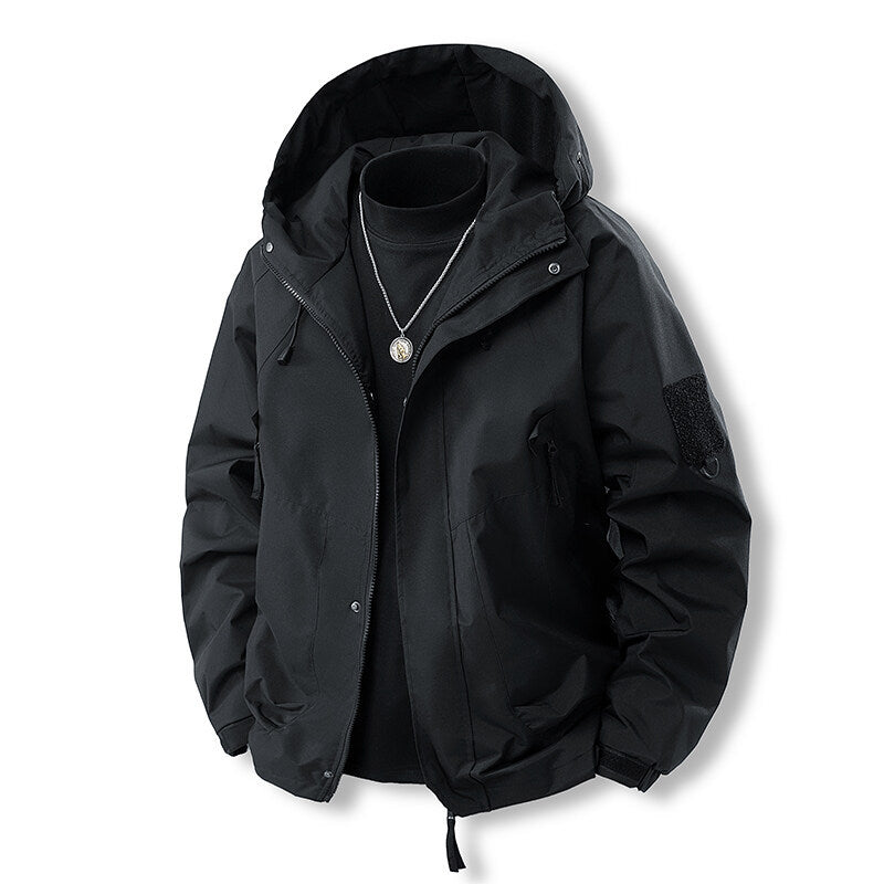 Functional outdoor jacket for men with adjustable hood and breathable properties Chic and Style