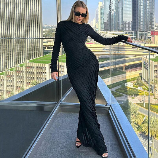 Robe longue élégante pour femmes avec un design en vagues Chic und Stil