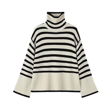 Pullover for women with turtleneck and wide sleeves Chic and Style
