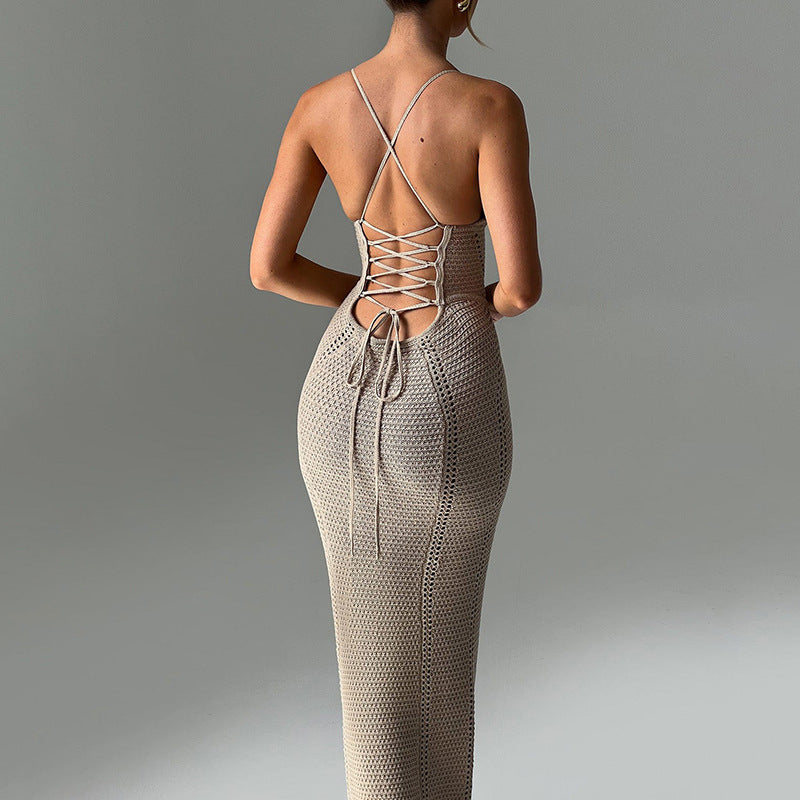 Robe maxi tricot élégante pour femme avec une coupe cintrée et un décolleté en V profond Chic und Stil
