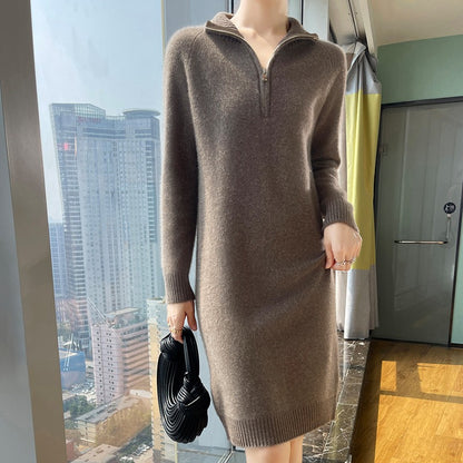 Robe en tricot élégante pour femmes avec col haut et fermeture éclair Chic und Stil