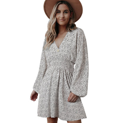 Robe femme avec coupe cintrée et manches ballon décontractées Chic und Stil