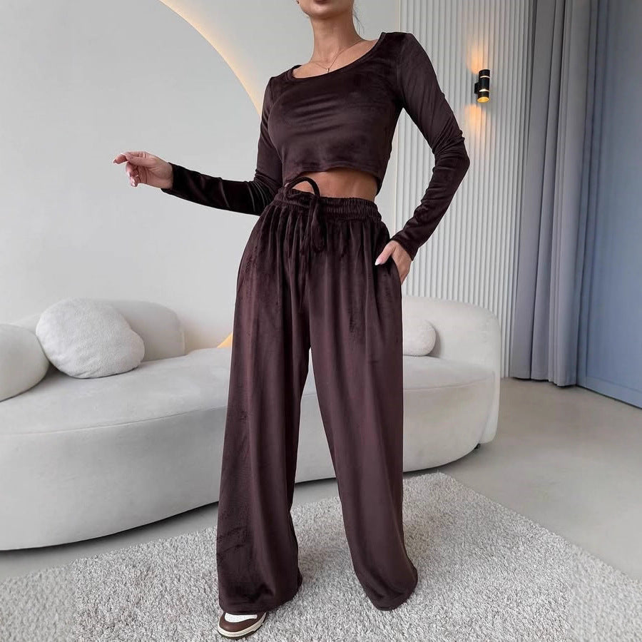 Premium women, elegant crop-top and comfortable pants Chic and Style