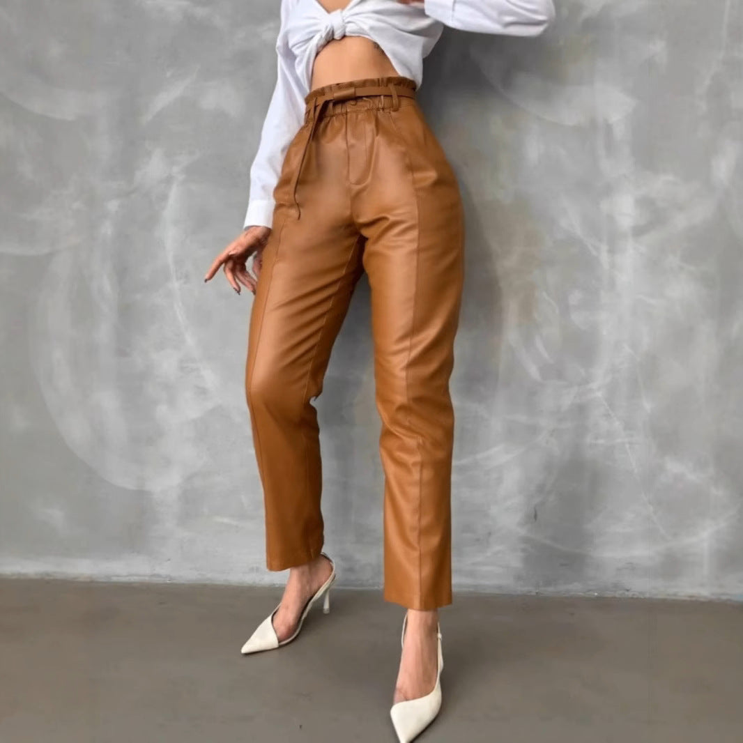High-waisted faux leather pants for ladies with belt Chic und Stil