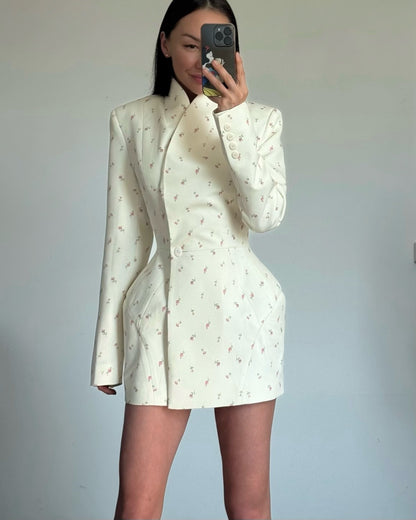 Robe blazer tendance pour femmes avec design floral et coupe cintrée Chic und Stil