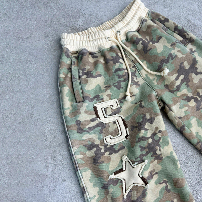 Chic and Style women's camouflage hoodie and jogging pants set